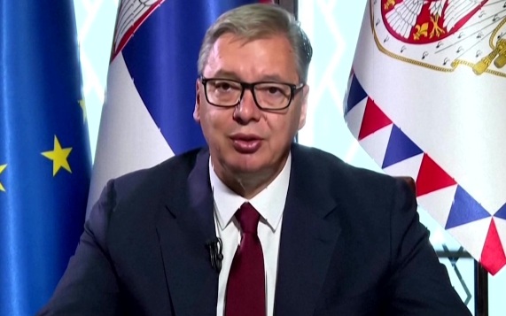 Президент Сербии Александр Вучич ушел в отставку