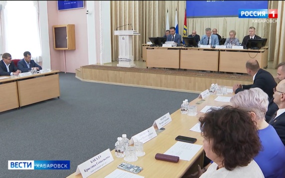 «Задач у мэра будет много»: Сергей Кравчук досрочно ушёл в отставку, главу города выберет дума