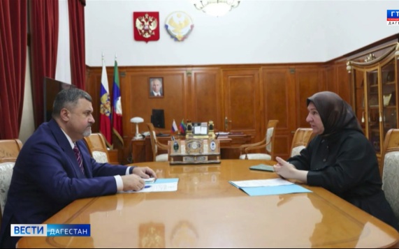 Фёдор Щукин провёл встречу с руководителем Комитета семей воинов Отечества Республики Дагестан