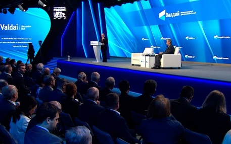 Владимир Путин отвечает на вопросы
