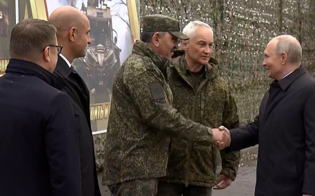 Владимир Путин наблюдал за финалом учений "Центр‑2026" на полигоне Чебаркуль