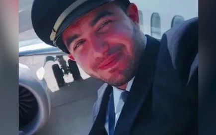 Нападение с топором устроил пилот-радикал, отстраненный от полетов в Омане