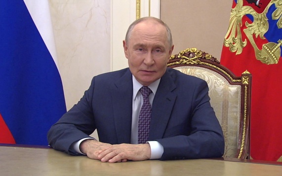 Владимир Путин поздравил педагогов с Днем учителя