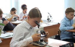 Четыре школы Свободного получили новое оборудование