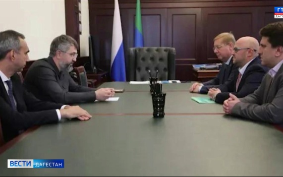 Магомед Рамазанов встретился с заместителем руководителя Росреестра России Максимом Смирновым