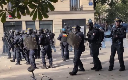 Протесты французских старшеклассников перекинулись на Италию