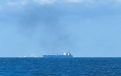 Минтранс и МЧС координируют ликвидацию последствий атаки на танкер в Черном море