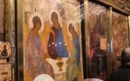 "Троицу" Андрея Рублёва вернули в иконостас Троицкого собора