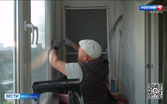 В Белгороде возвращают мирный облик домам, пострадавшим от атак ВСУ