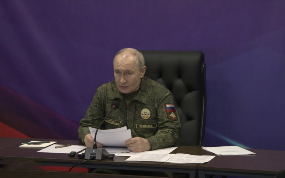 Западная пресса о совещании Путина: российская армия сохраняет инициативу на фронте