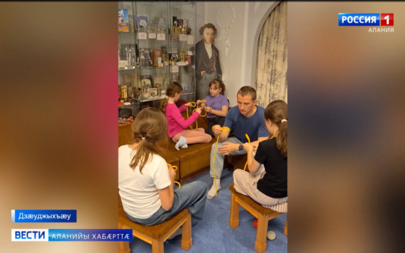 Евгений Вахтанговы номыл Академион Уырыссаг театр хæстæгдæр рæстæг æххæст кæнын райдайдзæн ахуырадон проект - сывæллæтты театралон студи