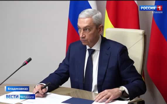 Борис Джанаев провел совещание по вопросам деятельности управления сельского хозяйства