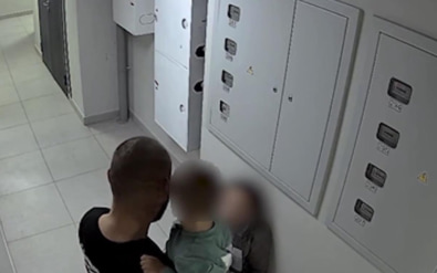 В Новосибирске задержали мужчину после нападения на жену с ребенком в подъезде