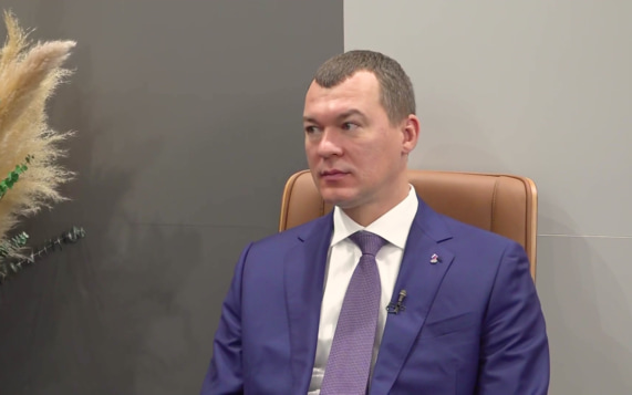 Дегтярев рассказал о работе по возвращению атлетов на соревнования под флагом РФ