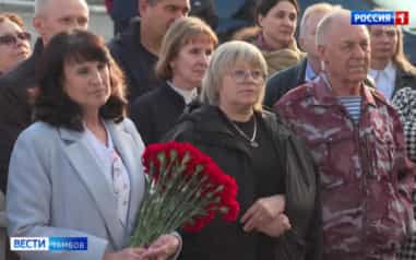 Память, которая задаёт ориентир: в Тамбове увековечили имя врача Тихона Гроздова