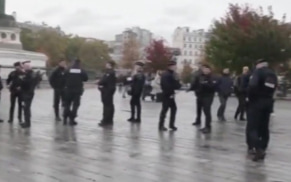 Во Франции мобилизовали 70 тыс. полицейских перед массовыми протестами