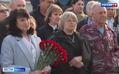 Память, которая задаёт ориентир: в Тамбове увековечили имя врача Тихона Гроздова