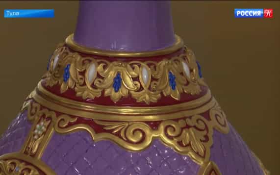 Выставка "Фарфор Московского Кремля" в Туле пополнилась новым экспонатом