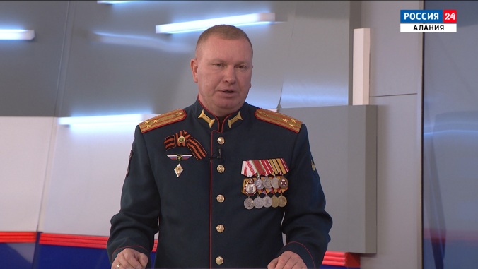 Работа военных медиков в тылу и на передовой
