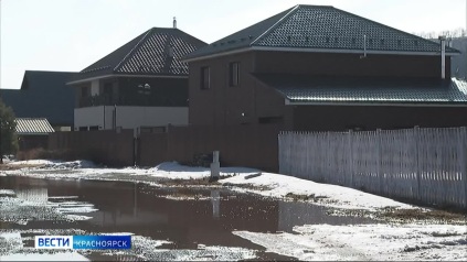 В селе Дрокино подтоплены несколько участков