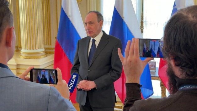 Российские и американские парламентарии возобновили контакты в Вашингтоне