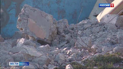 В Перми обрушилась часть стены аварийного дома